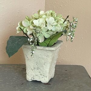 Elegant Floral Arrangement in Clay Pottery Planter